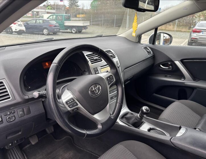 Toyota Avensis Kombi 1,8 l 108 kw