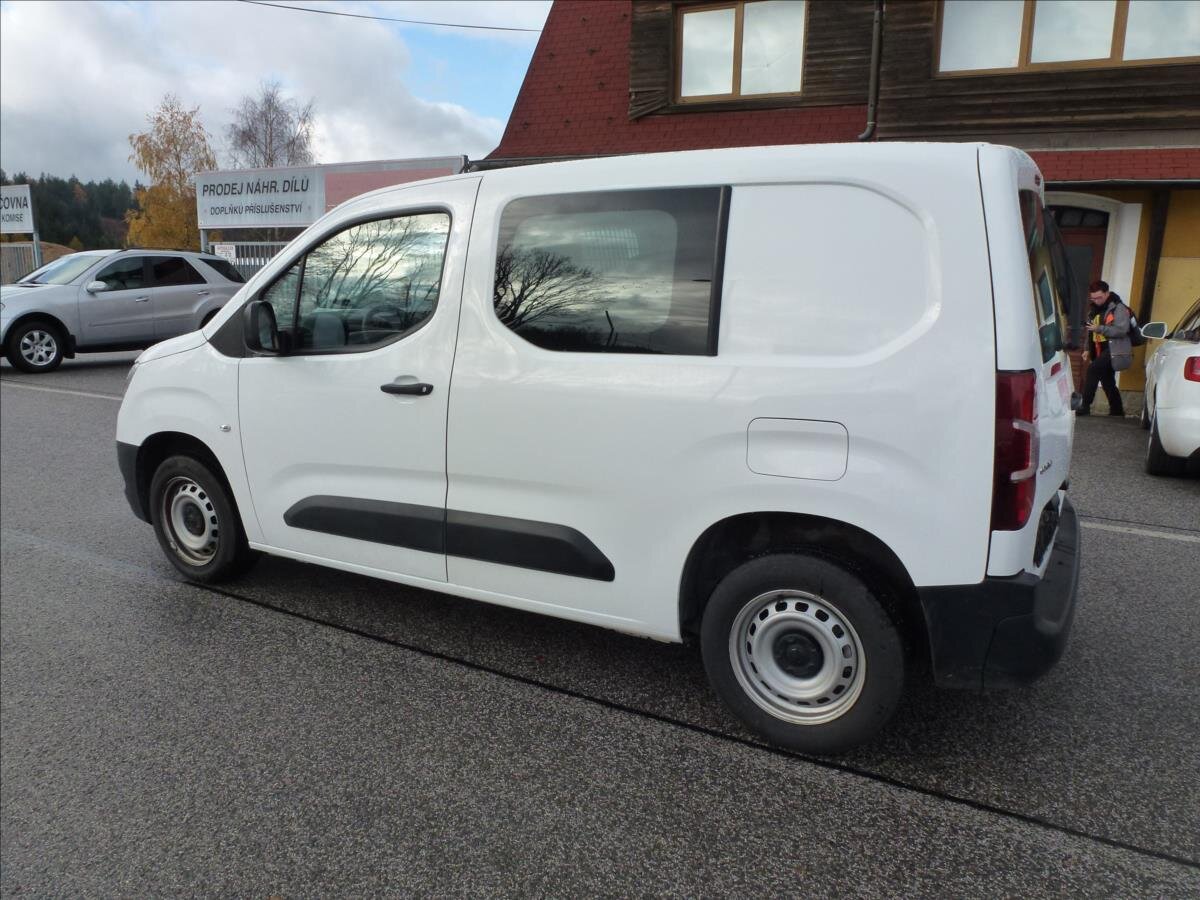 Opel Combo Ostatní 1,2 l 81 kw