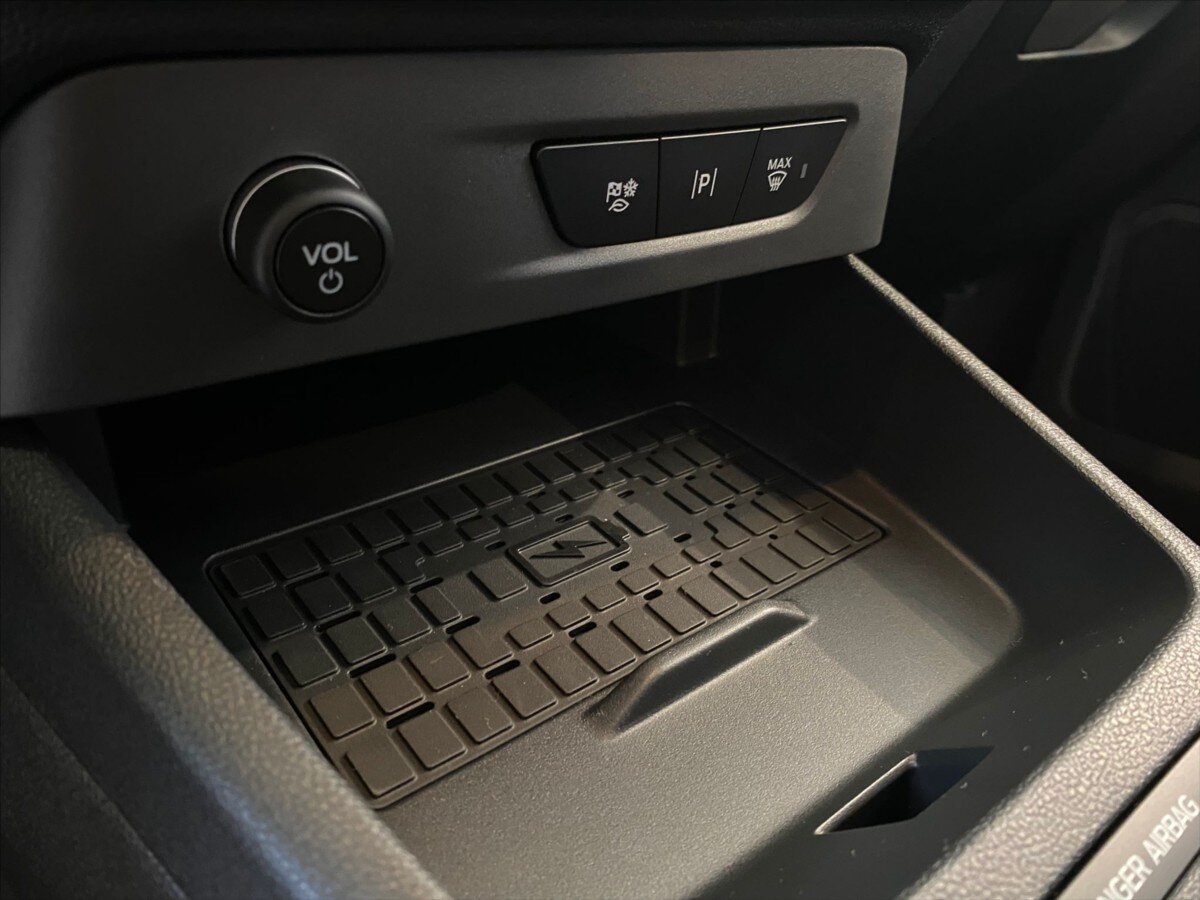 Ford Tourneo Courier MPV 0,0 100 kw