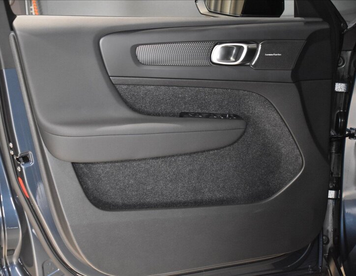 Volvo EC40 SUV / Terénní 0,0 185 kw