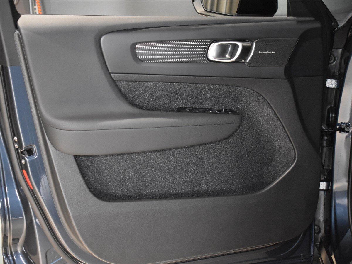 Volvo EC40 SUV / Terénní 0,0 185 kw