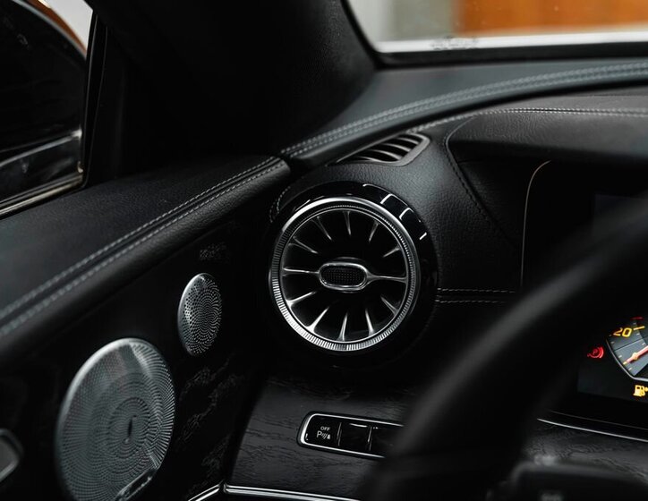 Mercedes-Benz Třídy E 8