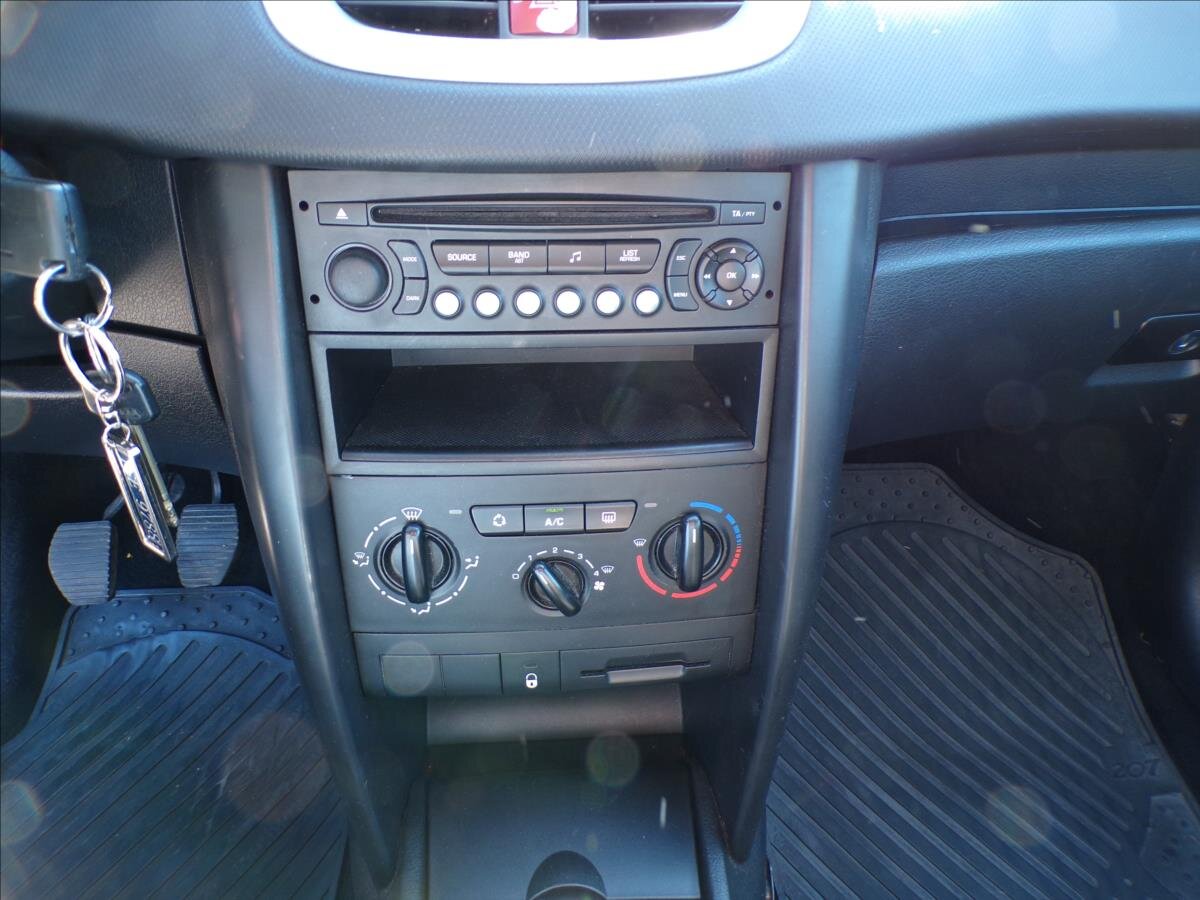 Peugeot 207 Hatchback 1,4 l 50 kw