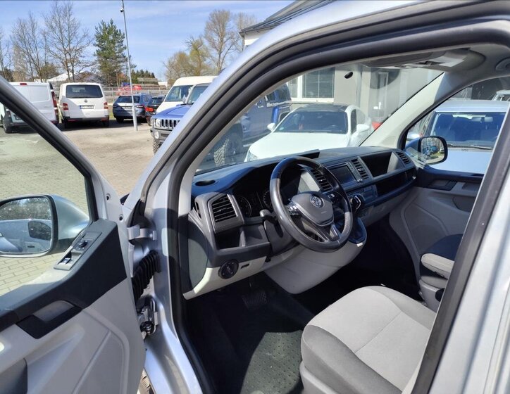 Volkswagen Transporter Kombi 2,0 l 110 kw