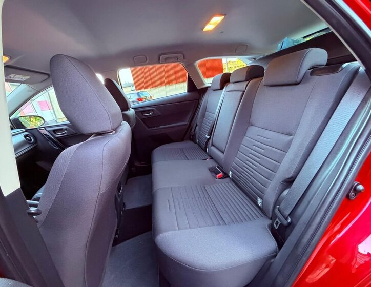 Toyota Auris Kombi 1,2 l 86 kw