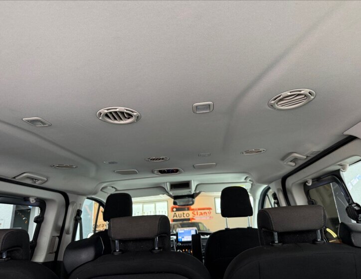 Ford Tourneo Custom MPV 2,0 l 96 kw