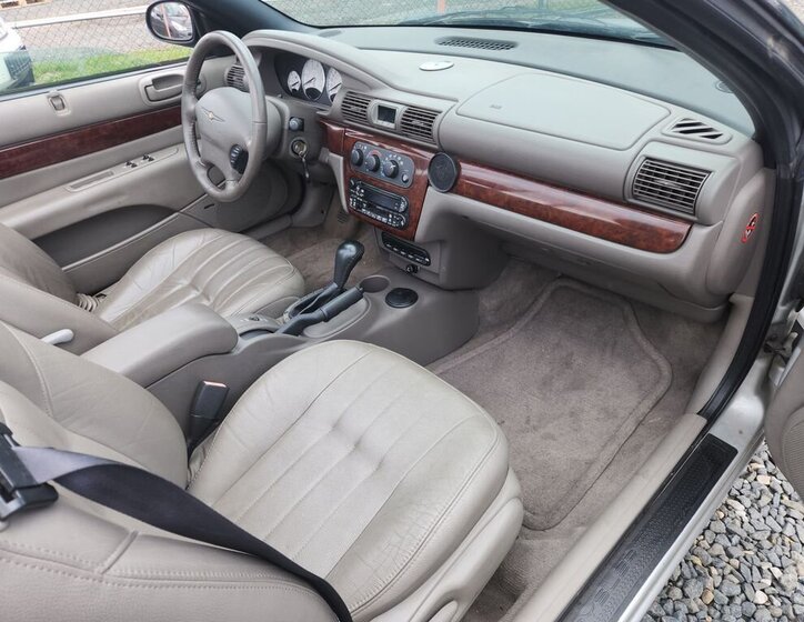 Chrysler Sebring Kabriolet 2,7 l 149 kw