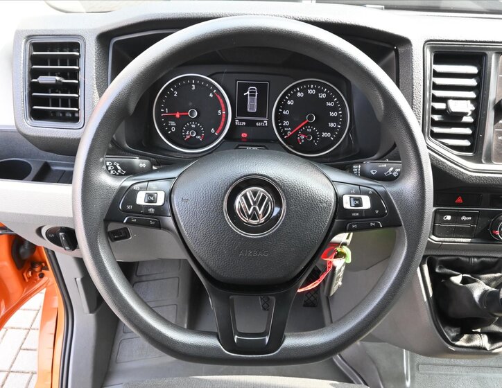 Volkswagen Crafter Skříň 2,0 l 103 kw