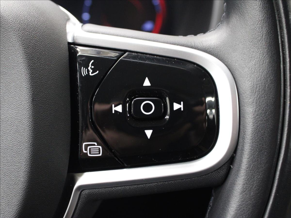 Volvo XC90 SUV 2,0 l 173 kw