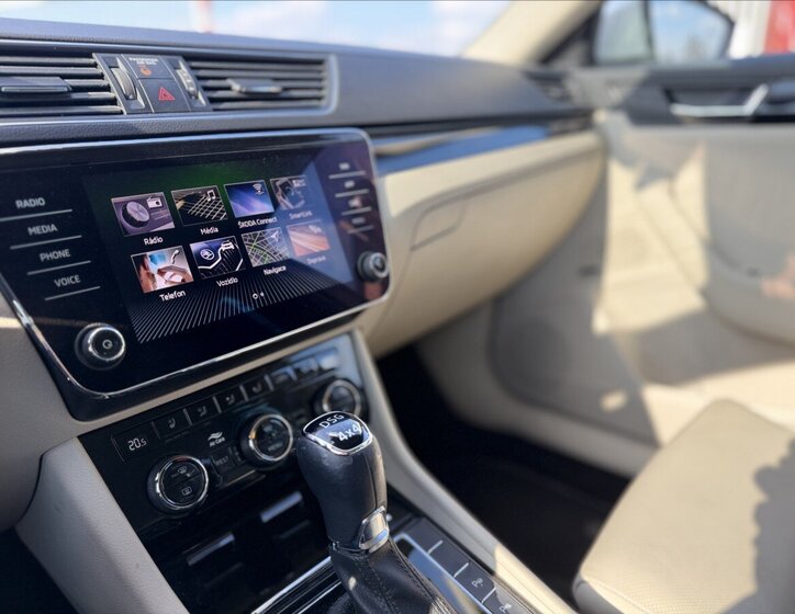 Škoda Superb Kombi 2,0 l 140 kw