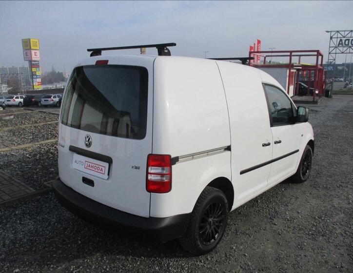 Volkswagen Caddy Skříň 1,2 l 63 kw