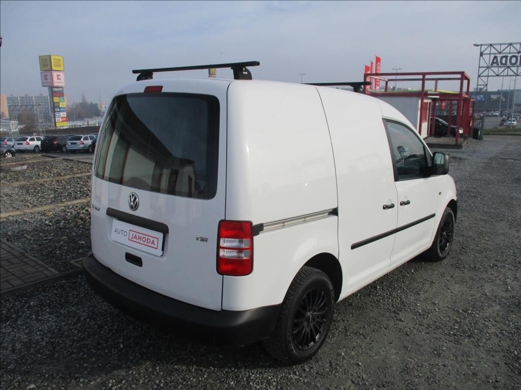 Volkswagen Caddy Skříň 1,2 l 63 kw