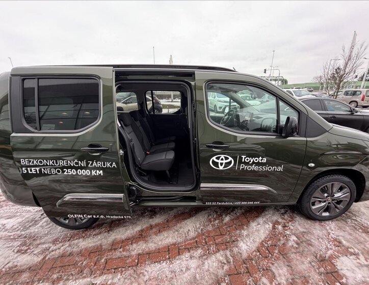 Toyota ProAce City Verso MPV 1,5 l 96 kw