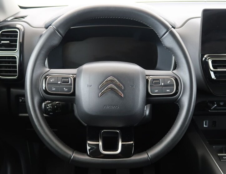 Citroën C5 Aircross SUV / Terénní 1,2 l 96 kw