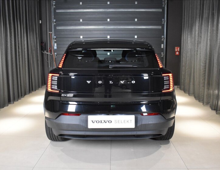 Volvo EX30 SUV 0,0 200 kw