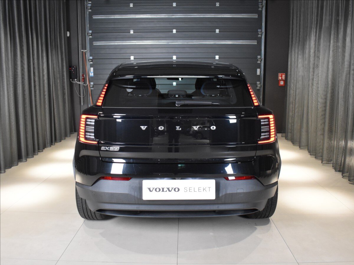 Volvo EX30 SUV 0,0 200 kw