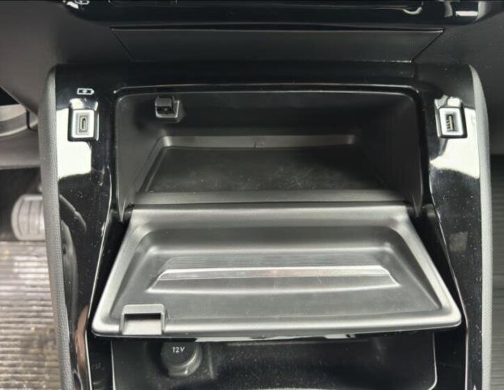 Peugeot 2008 SUV 0,0 100 kw