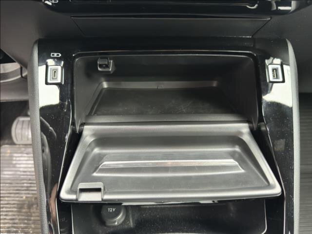 Peugeot 2008 SUV 0,0 100 kw