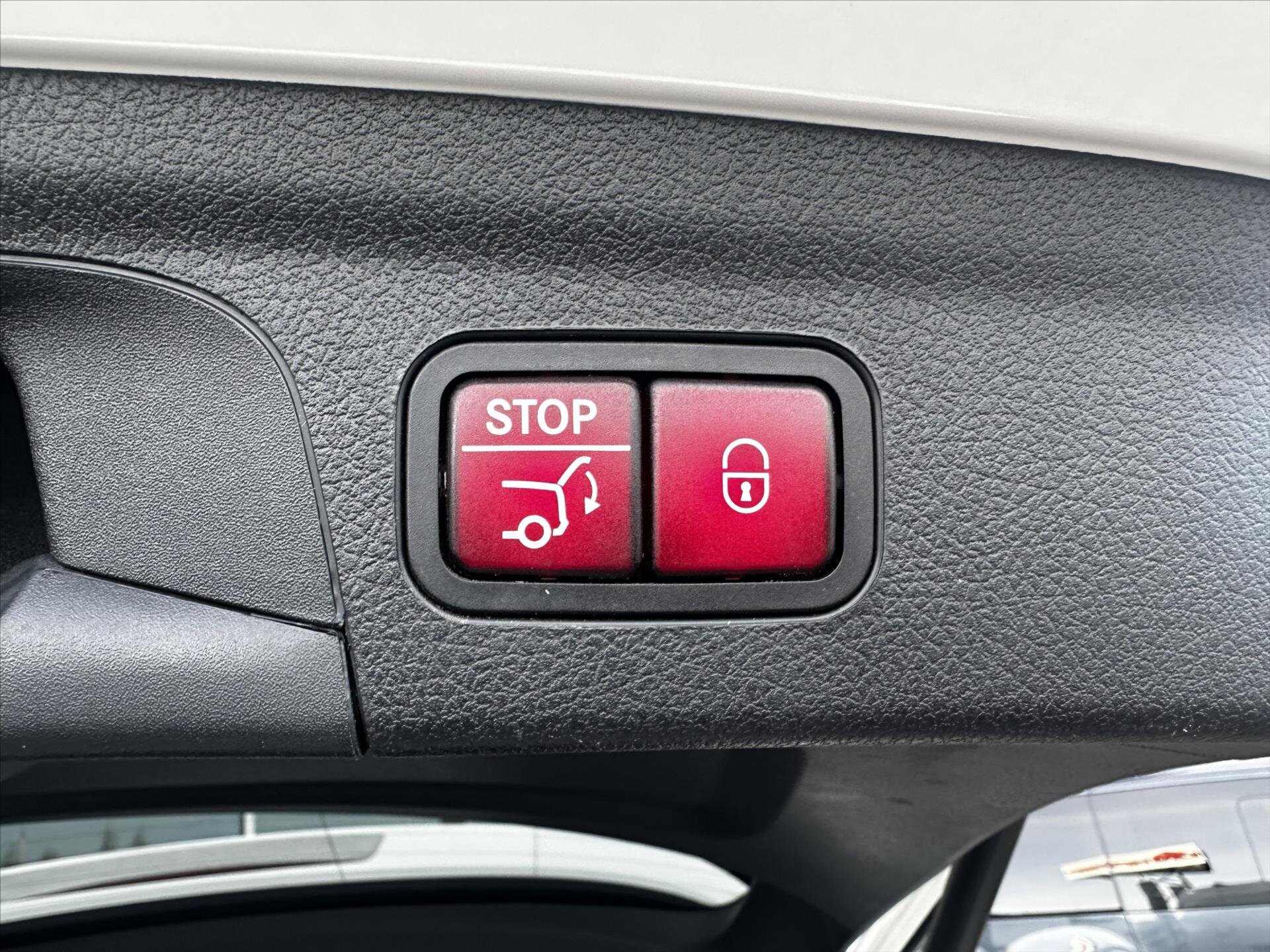 Mercedes-Benz GLE SUV 2,0 l 143 kw