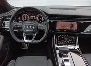 Audi Q8 21