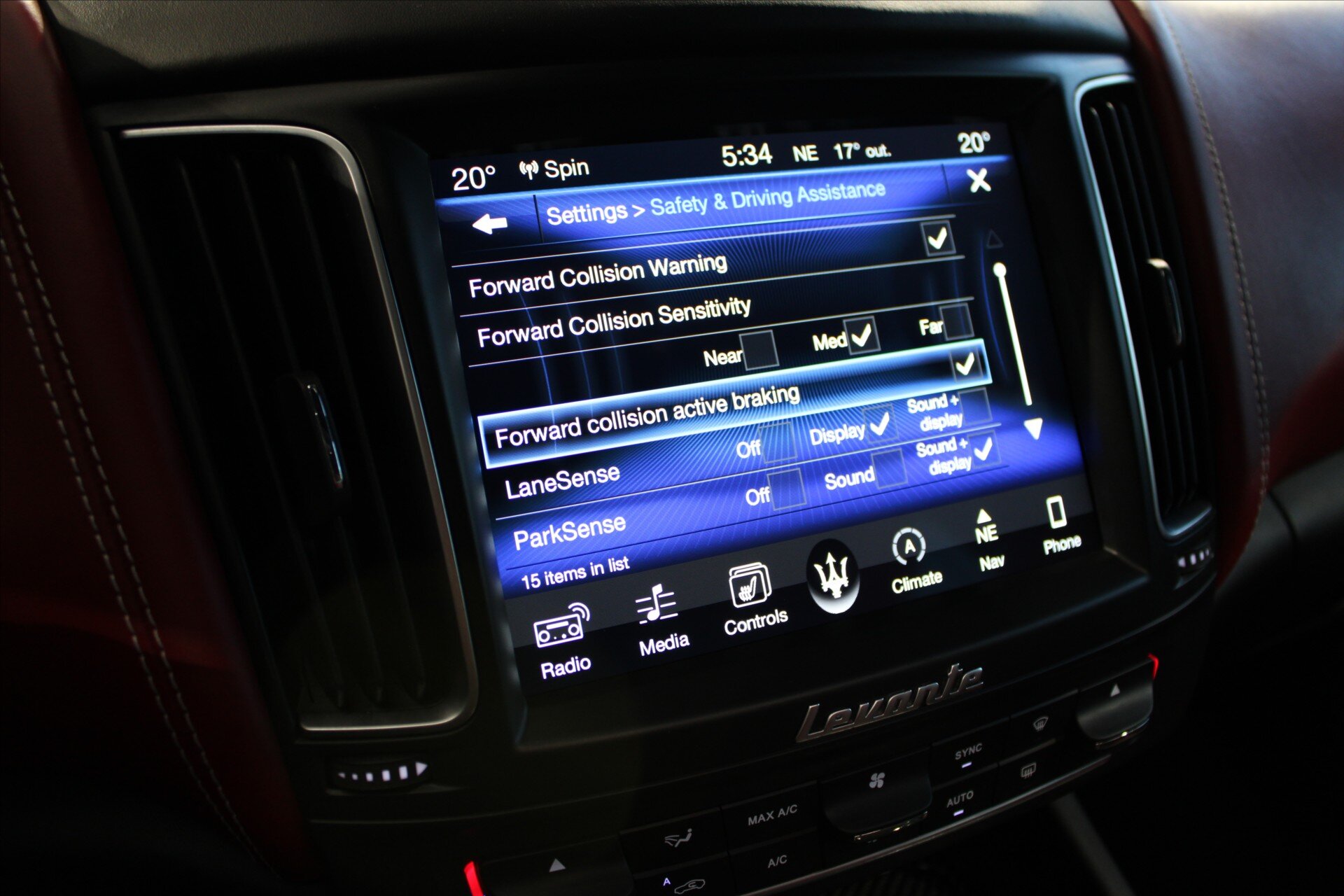 Maserati Levante SUV / Terénní 3,0 l 316 kw