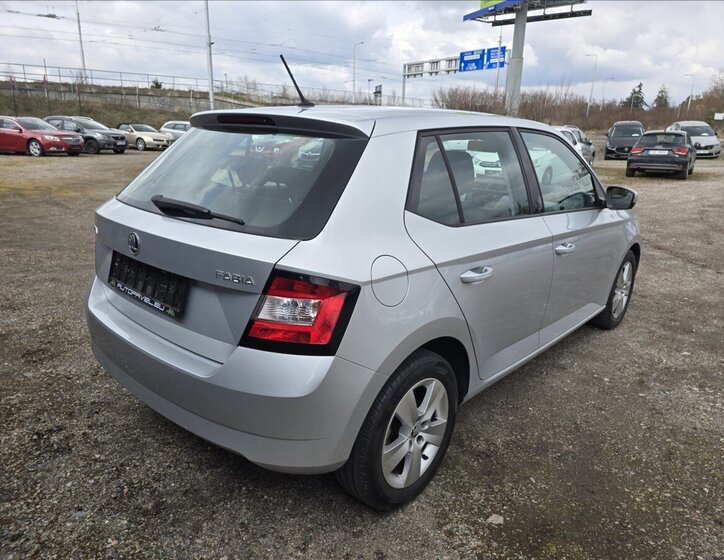 Škoda Fabia Hatchback 999,0 70 kw