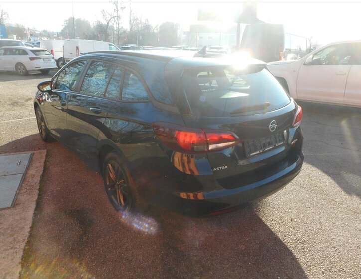 Opel Astra Kombi 1,6 l 81 kw