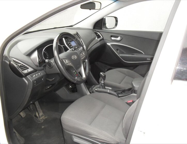 Hyundai Santa Fe SUV / Terénní 2,2 l 145 kw