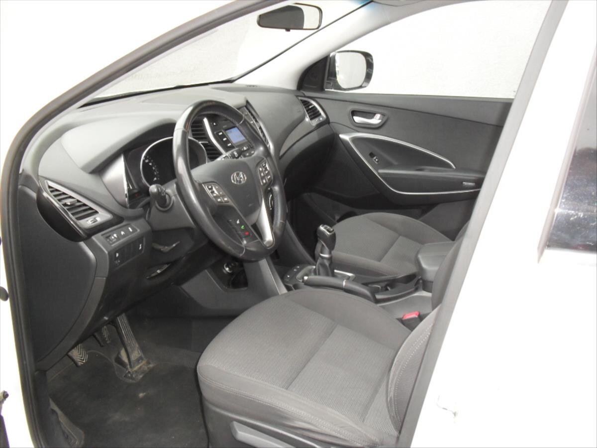 Hyundai Santa Fe SUV / Terénní 2,2 l 145 kw