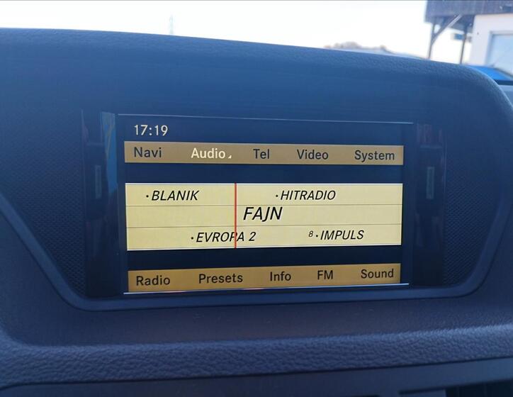 Mercedes-Benz Třídy E 16