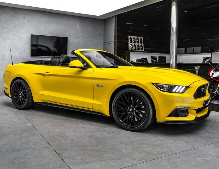 Ford Mustang 5