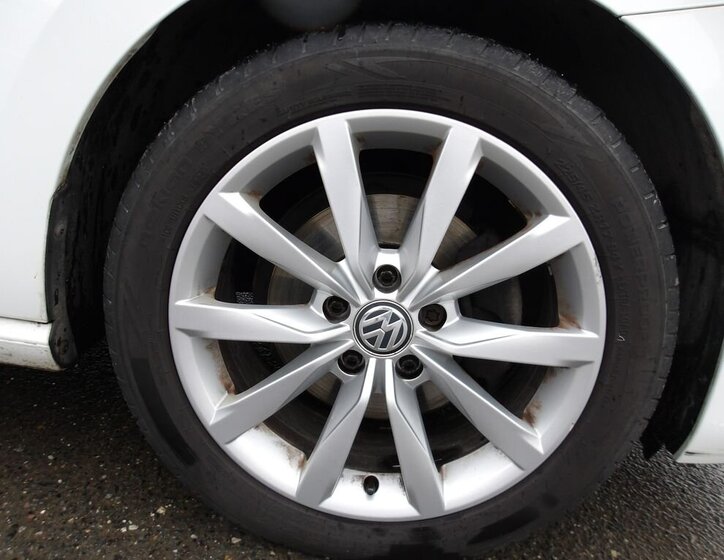 Volkswagen Touran Kombi 2,0 l 110 kw