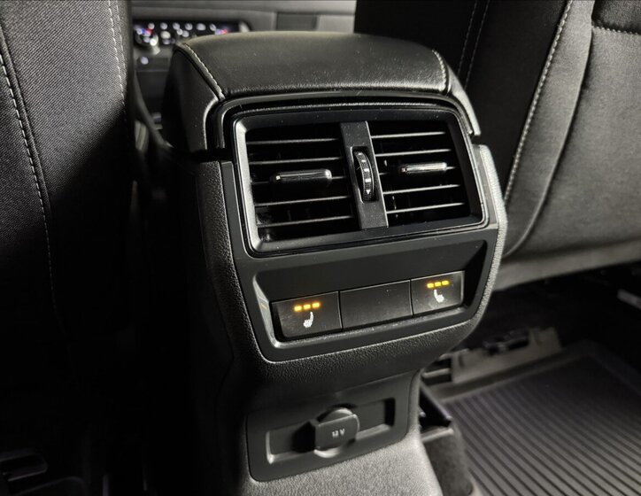 Škoda Karoq SUV / Terénní 2,0 l 110 kw