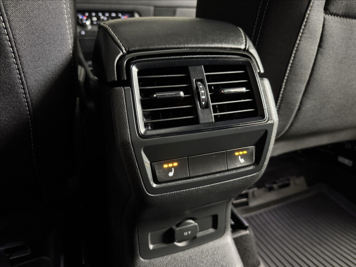 Škoda Karoq SUV / Terénní 2,0 l 110 kw