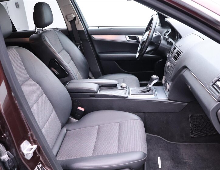 Mercedes-Benz Třídy C 11