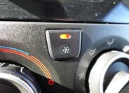 Peugeot Boxer Valník 2,2 l 121 kw