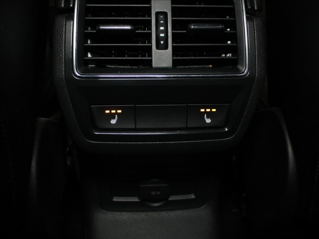 Škoda Karoq SUV 1,6 l 85 kw