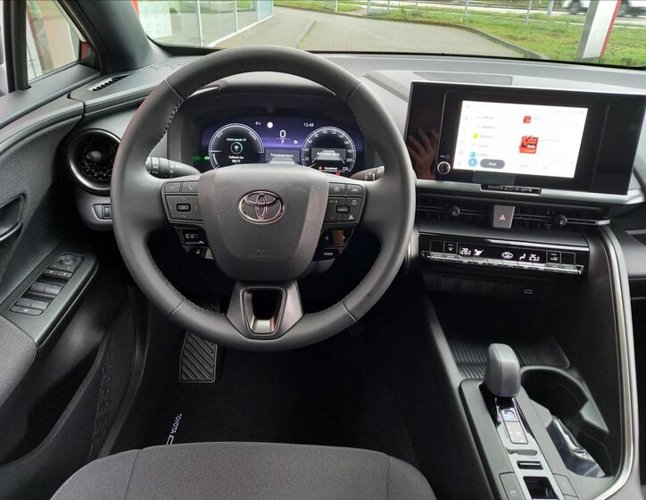 Toyota C-HR Hatchback 1,8 l 103 kw