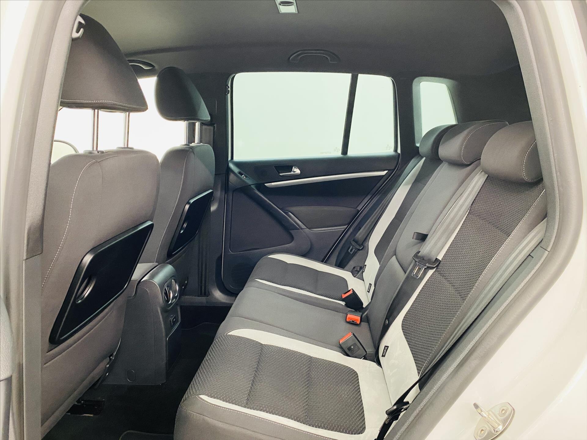 Volkswagen Tiguan SUV 2,0 l 103 kw