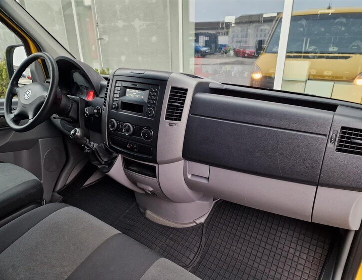 Volkswagen Crafter Skříň 2,0 l 100 kw