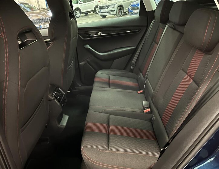 Škoda Karoq SUV / Terénní 1,5 l 110 kw