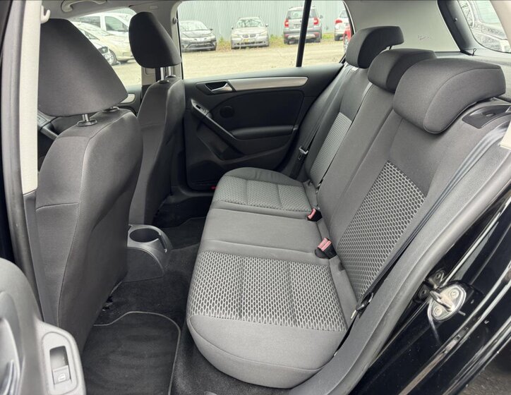 Volkswagen Golf Hatchback 1,6 l 77 kw