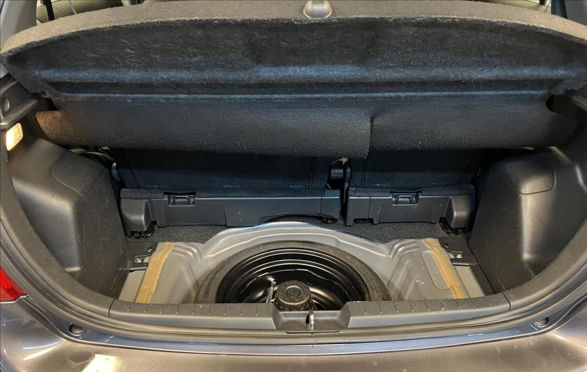 Toyota Yaris Hatchback 998,0 51 kw