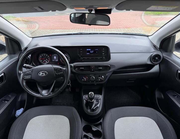 Hyundai i10 8