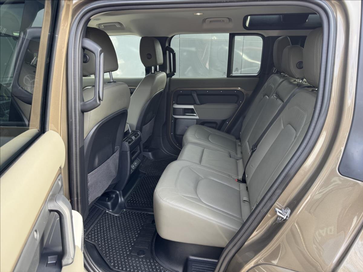 Land Rover Defender SUV / Terénní 3,0 l 183 kw