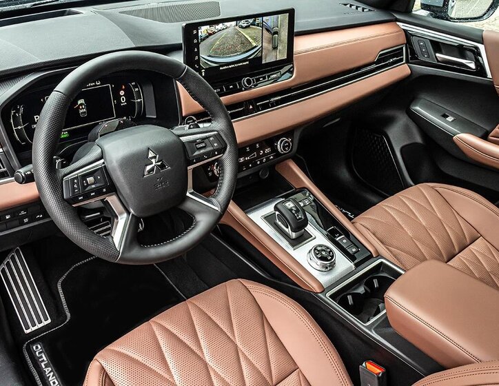 Mitsubishi Outlander 12