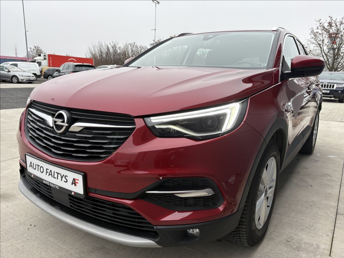 Opel Grandland X Sedan / Limuzína 1,2 l 96 kw