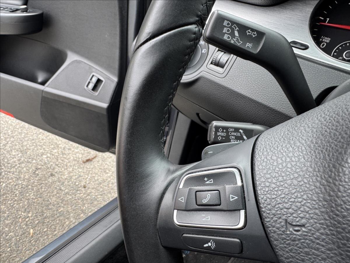 Volkswagen Passat Kombi 2,0 l 103 kw