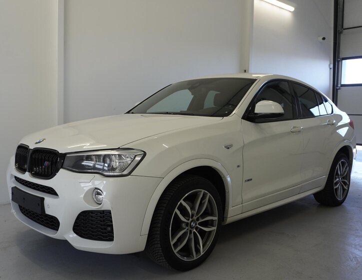 BMW X4 SUV / Terénní 3,0 l 230 kw