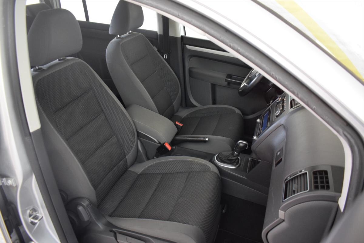 Volkswagen Touran MPV 1,4 l 103 kw